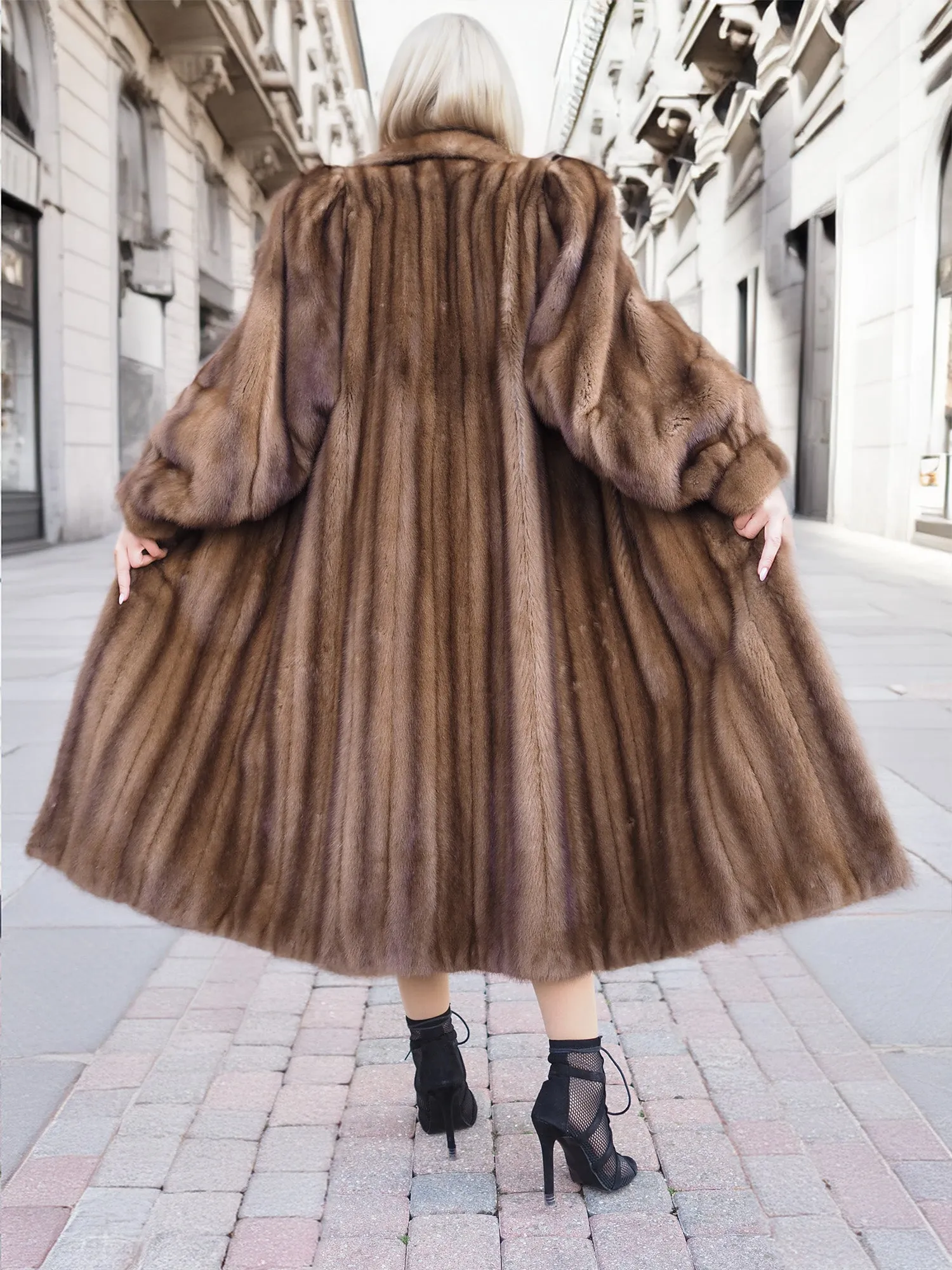 Elegant Vintage Pastel Canadian Brown Mink Fur Coat Silk Lining